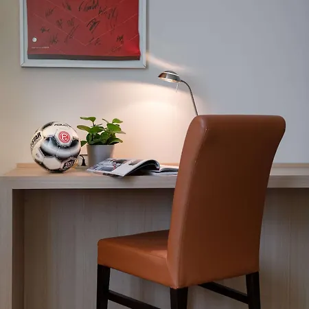 Tulip Arena - 2 Minuten Fussweg Zur Messe Ξενοδοχείο