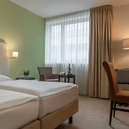 Tulip Arena - 2 Minuten Fussweg Zur Messe 4*