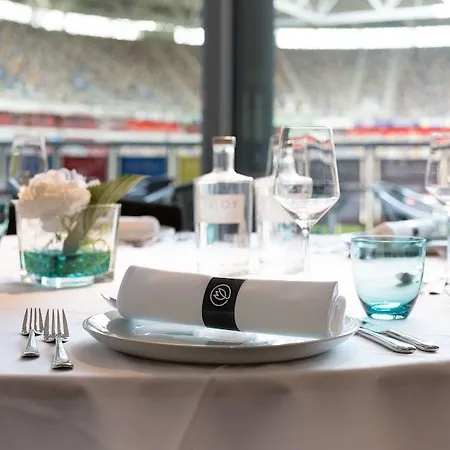 Tulip Arena - 2 Minuten Fussweg Zur Messe 4*