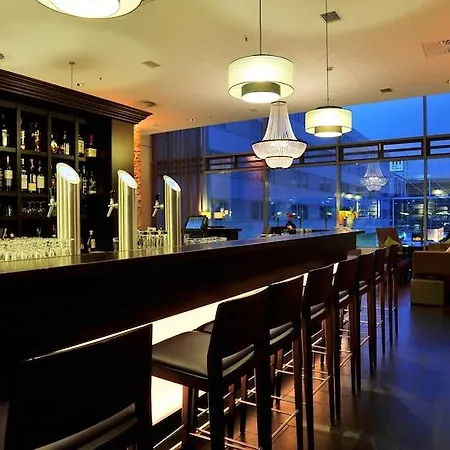 Tulip Arena - 2 Minuten Fussweg Zur Messe Ντίσελντορφ