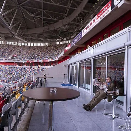 Tulip Arena - 2 Minuten Fussweg Zur Messe