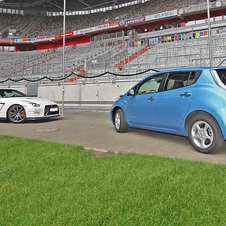 Tulip Arena - 2 Minuten Fussweg Zur Messe Ντίσελντορφ