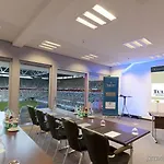 Tulip Arena - 2 Minuten Fussweg Zur Messe Отель Дюссельдорф