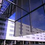 Отель Tulip Arena - 2 Minuten Fussweg Zur Messe 4*