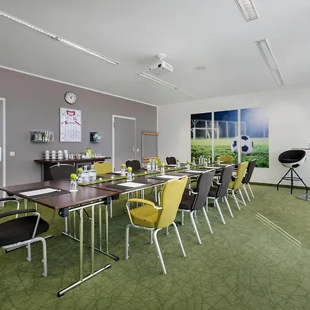 Tulip Arena - 2 Minuten Fussweg Zur Messe Hotell Düsseldorf