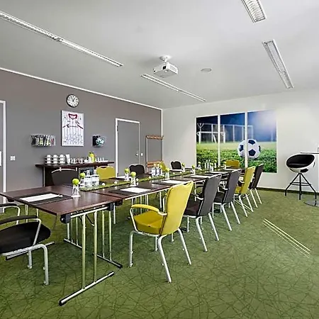 Tulip Arena - 2 Minuten Fussweg Zur Messe Hotel 4*