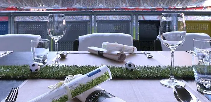 Tulip Arena - 2 Minuten Fussweg Zur Messe Otel 4*